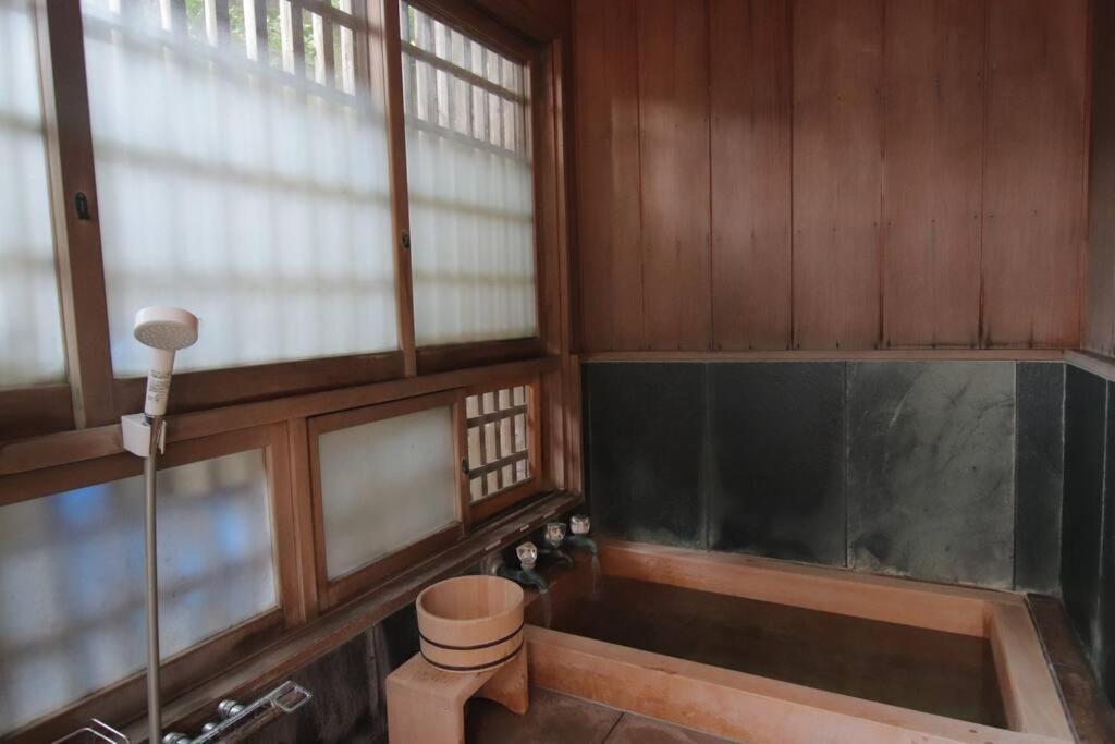 Yamaguchi House Villa,Historic Japanese Room With Onsen Хаконе Экстерьер фото